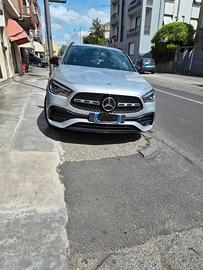 mercedes benz gla 180d