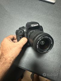 Canon EOS 750D + Obiettivo EF-S 18-55mm