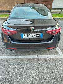 Giulia 2.2 180cv cambio automatico 103000 km