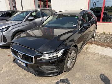 Volvo V60 B4 (d) Geartronic Momentum Business Pro