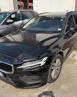 Volvo V60 B4 (d) Geartronic Momentum Business Pro