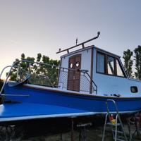 Natante 7 metri con motore entrobordo