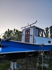 Natante 7 metri con motore entrobordo