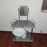 Toilette vintage da camera 