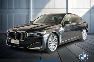 BMW Serie 7 745e auto