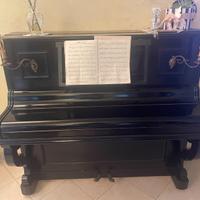 Pianoforte verticale antico