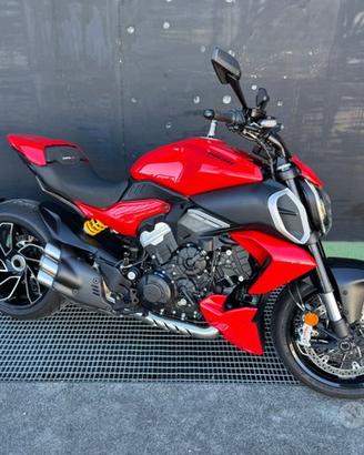 Ducati Diavel V4