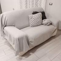 divano e letto singolo