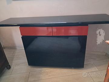 madia nera laccata con 2 cassetti