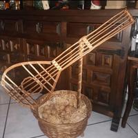 Cesto in Vimini forma a Mandolino,Anni ’70
Origina