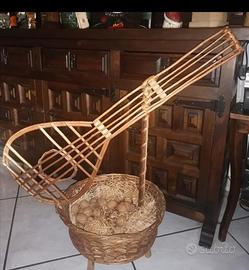 Cesto in Vimini forma a Mandolino,Anni ’70
Origina