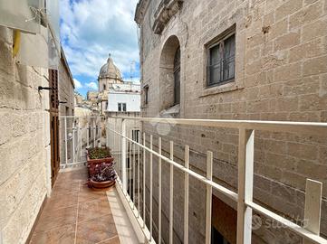 CASA SEMINDIPENDENTE A MONOPOLI