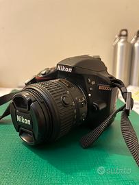 NIKON D3300 + CAVALLETTO MANFROTTO