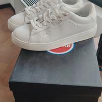  Colmar bianche in pelle. 