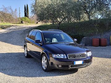 audi A4  2.5  quattro. Del  2002  con 343000