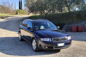 audi A4  2.5  quattro. Del  2002  con 343000