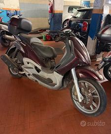 PIAGGIO BEVERLY 500