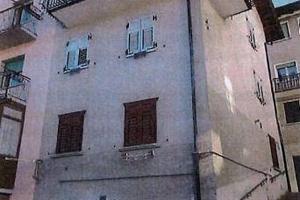 Immobile in asta di 86 m² con 2 locali a Cinte Tes
