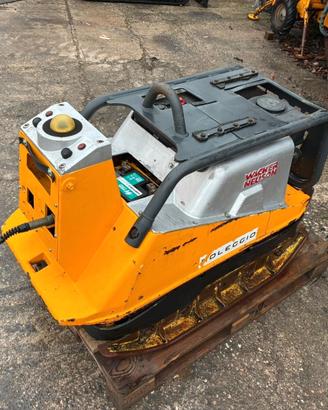A265 - Piastra radiocomandata Wacker Neuson
