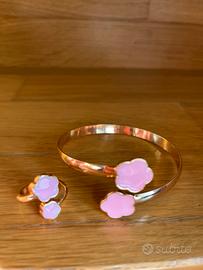 Set anello e braccialetto rigido quadrifoglio rosa