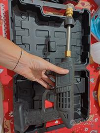 Idropulitrice a batteria con accessori e valiget