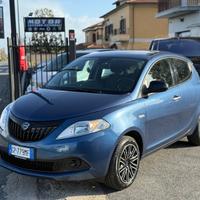 Lancia Ypsilon 1.0 FireFly Hybrid Silver Plus