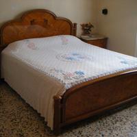 camera da letto matrimoniale classica