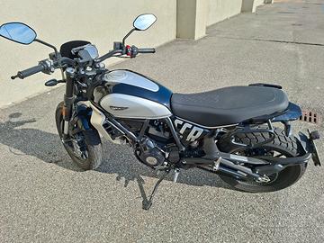 Ducati Scrambler Icon 800