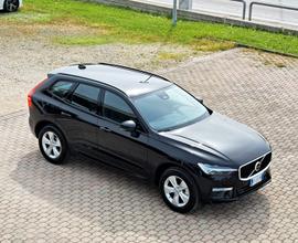 Volvo XC 60 2000 B4 Mild-Hybrid (Benzina) Essentia