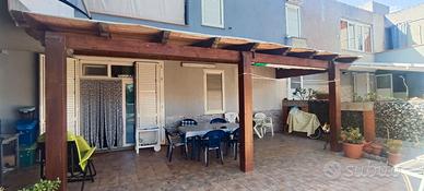 Pergolato in legno lamellare