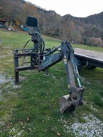 Escavatore per trattori 