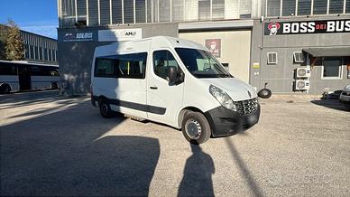 Minibus 9 posti Renault Master Trasporto Disabili