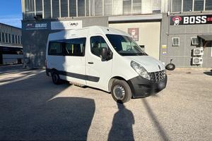 Minibus 9 posti Renault Master Trasporto Disabili