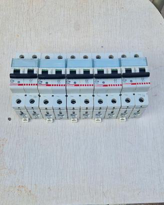 5 pz Interruttore magnetotermico
