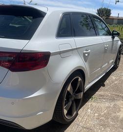 AUDI A3 Sportback e-tron