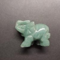 Statua di Elefante in pietra intagliata