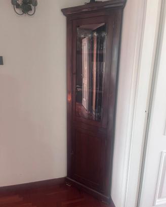 Mobile angolare arte povera