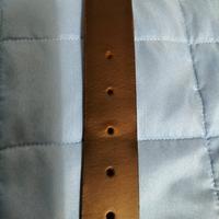 Cintura in cuoio senza fibbia regolabile