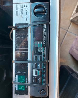 effetto reverbero delay  yamaha emp100