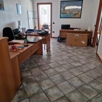 Arredamento ufficio completo