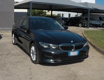 Bmw 318d 48V Touring Business Advantage