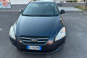 Kia cee'd 2007 1.6 crdi