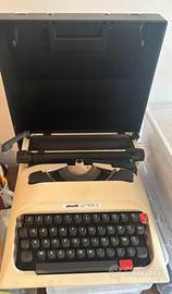 MACCHINA DA SCRIVERE OLIVETTI