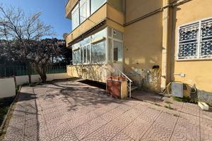 2 LOCALI A SANTA MARINELLA