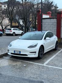 Tesla Model 3 - Garanzia Tesla attiva