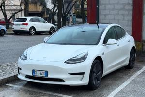 Tesla Model 3 - Garanzia Tesla attiva