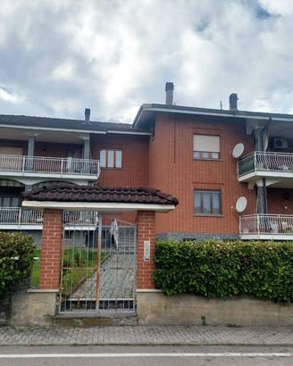 Appartamento di 120 m² con 5 locali e box auto a M