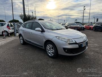 RENAULT Mégane 1.5 dCi 110 CV SporTour DYNAMIQUE