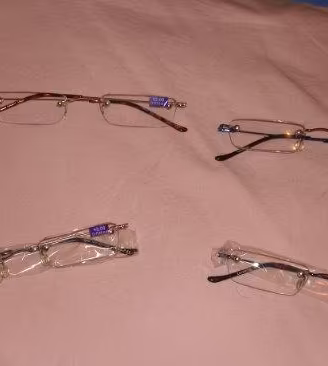 OCCHIALI PER PRESBIOPIA  LECTOR