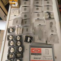 materiale elettrico nuovo anni '70